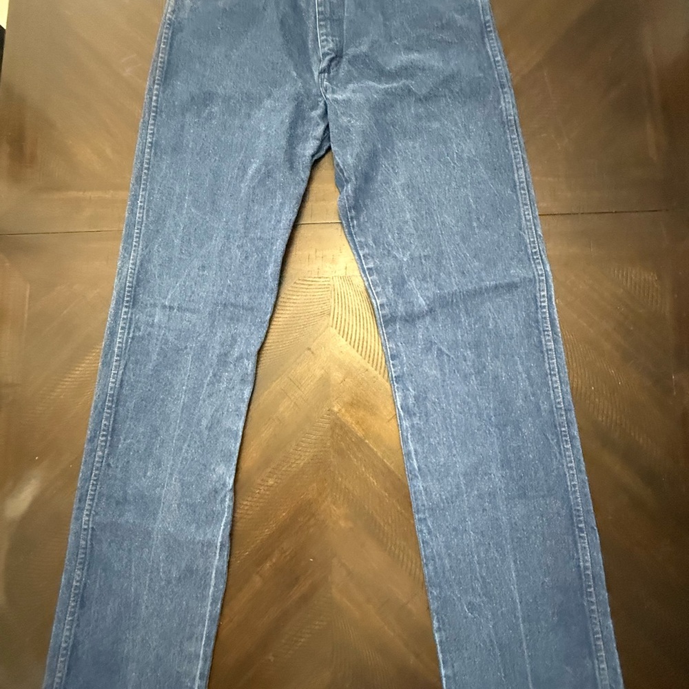 Wrangler Men’s Dark Blue Relaxed Fit Jeans - Picture 2 of 4